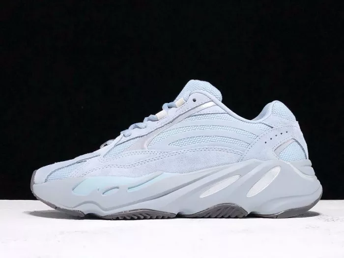 Adidas Yeezy Boost 700 v2 Hospital Blue FV8424 0113