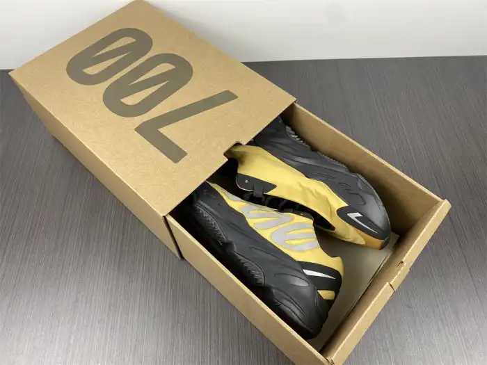 Bmlin shoes Yeezy Boost 700 MNVN 'Honey Flux' GZ0717 0129