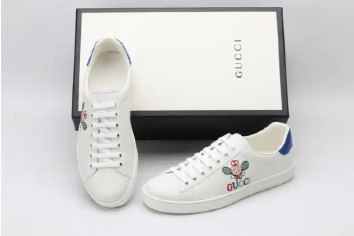 Bmlin GUCC ACE EMBROIDERED LOW-TOP SNEAKER 603696 AY070 9096 0124