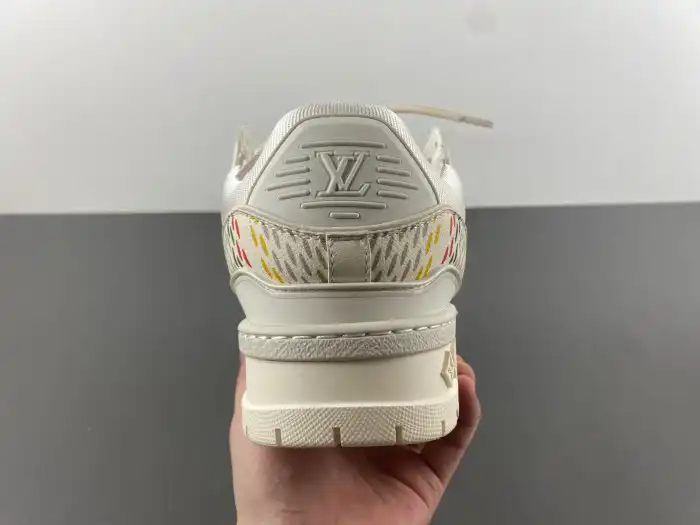 Boostmaster lin LV TRAINER SNEAKER 24052502 0123