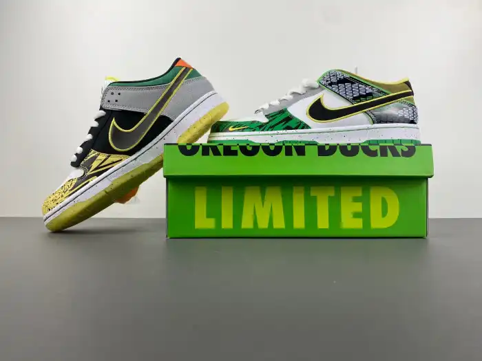 Boostmaster lin Nike Dunk Low What the Duck Away University of Oregon PE HV1454-100 0131