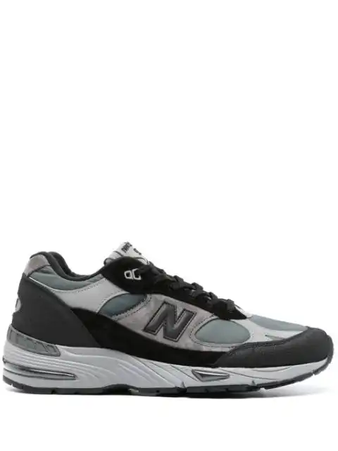 Bmlin New Balance 991 panelled sneakers  0204