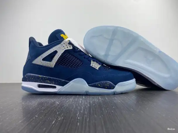 Boostmaster lin 4 Air (PE) Retro Jordan Michigan AJ4-1036660 0213