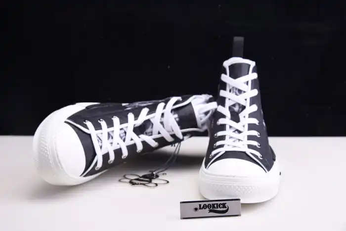 Bmlin shoes DR B23 High Top Oblique Sneaker Black & White 0203