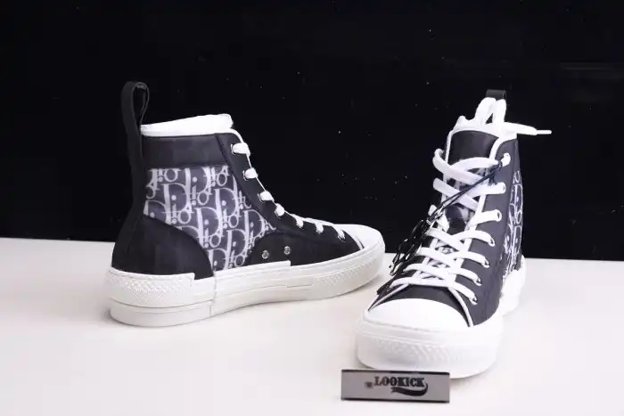 Bmlin shoes DR B23 High Top Oblique Sneaker Black & White 0203