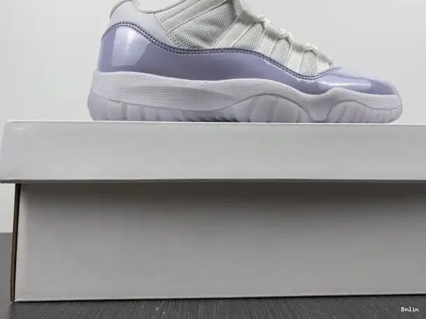 Bmlin shoes WMNS AH7860-101 Pure Violet Low Jordan Air 11 0220