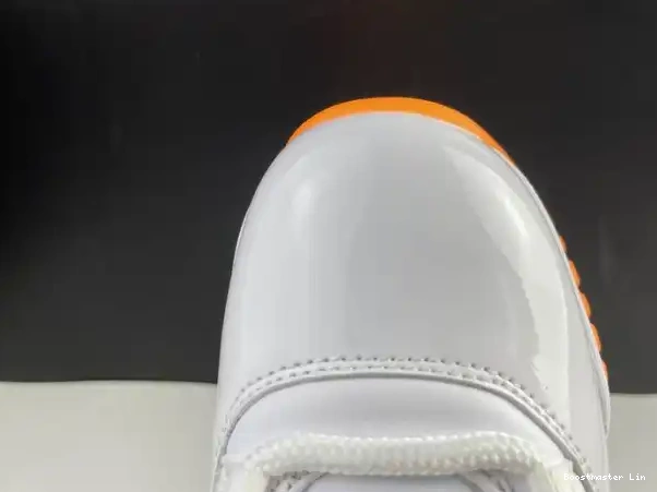 Boostmaster lin BRIGHT CITRUS JORDAN AIR 11 RETRO LOW AH7860-139 0210