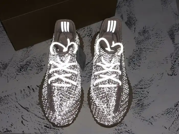 Boostmaster lin Adidas Yeezy Boost 350 V2 Synth Reflective FV5666 0202