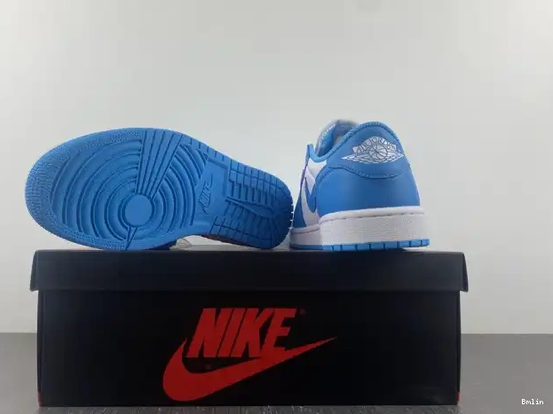 Boostmaster lin Low x Nike 1 Air SB UNC CJ7891-401 Jordan 0221