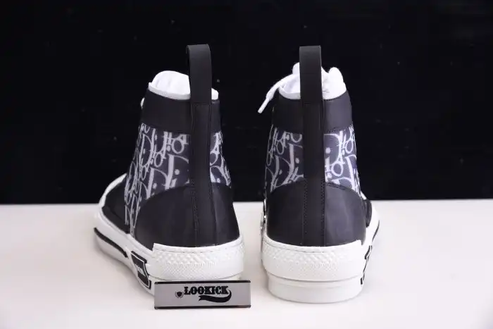 Bmlin shoes DR B23 High Top Oblique Sneaker Black & White 0203